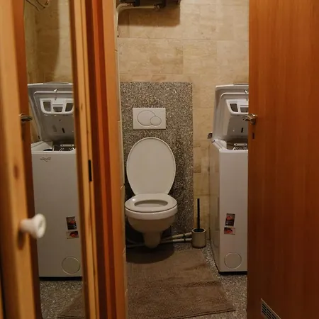 Center Brp17 * 布达佩斯