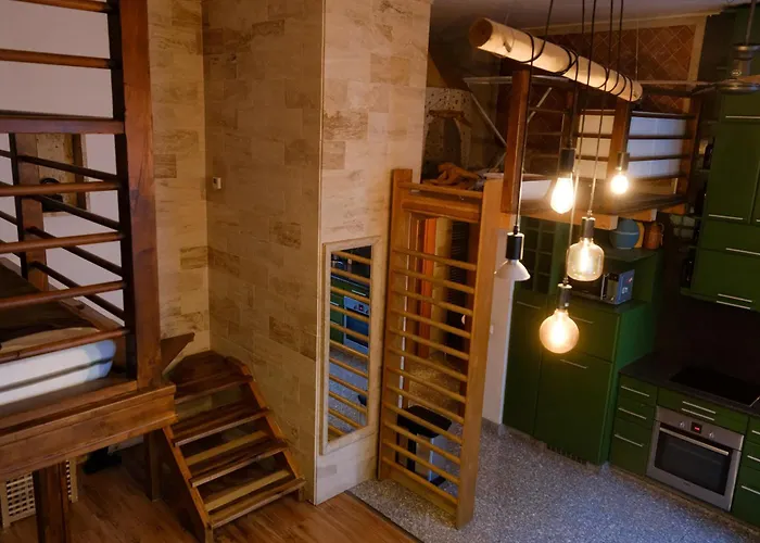 Center Brp17 * 布达佩斯